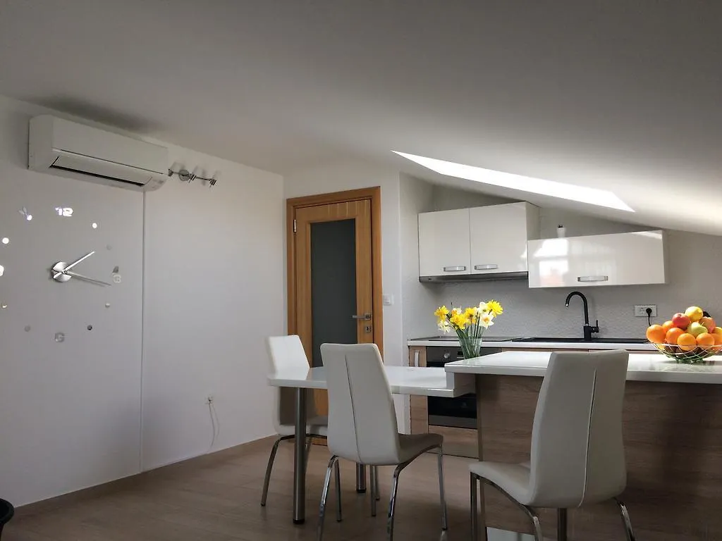 Apartment Apartman Kimi Poreč